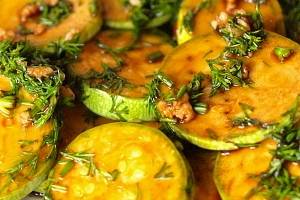 Маринованный кабачок