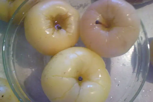 Pickled apples
