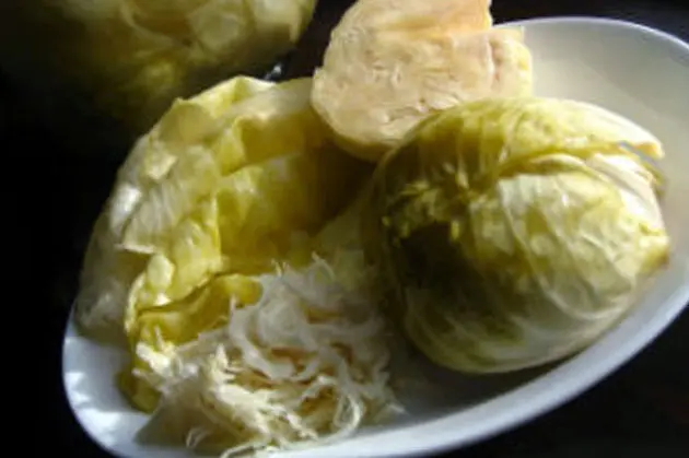 Cabbage, fermented in whole heads