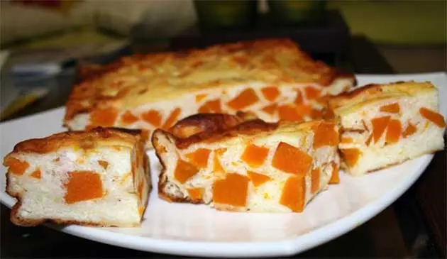 Рисовая запеканка с тыквой и яблоками