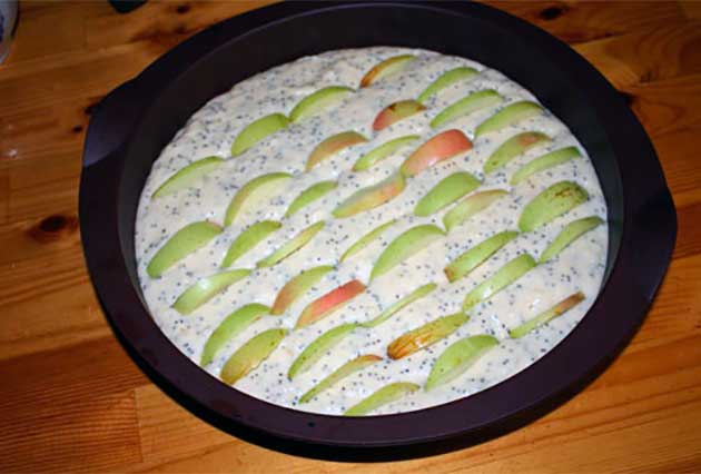 Яблочный пирог с маком 