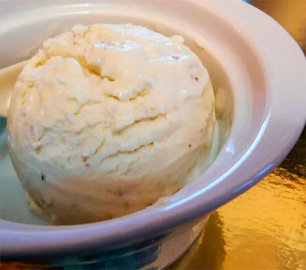 Vanilla-yogurt ice cream