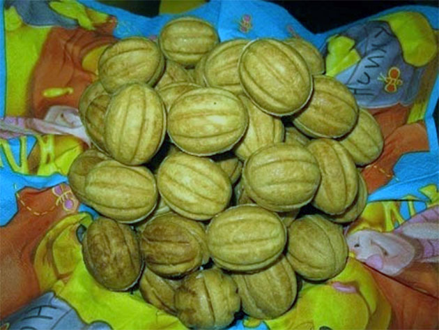 Орешки с ореховым кремом