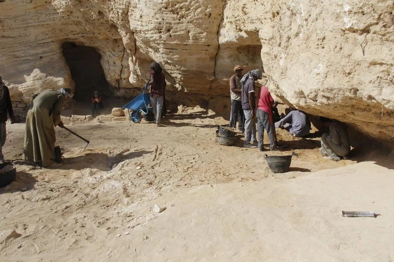 The tunnel discovered by archaeologists leads to Cleopatra's tomb?