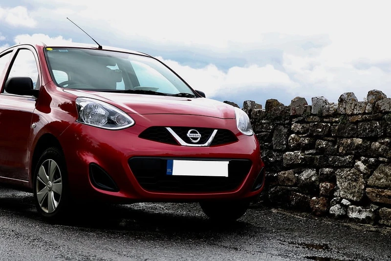 Spies on wheels: cars are monitoring drivers.