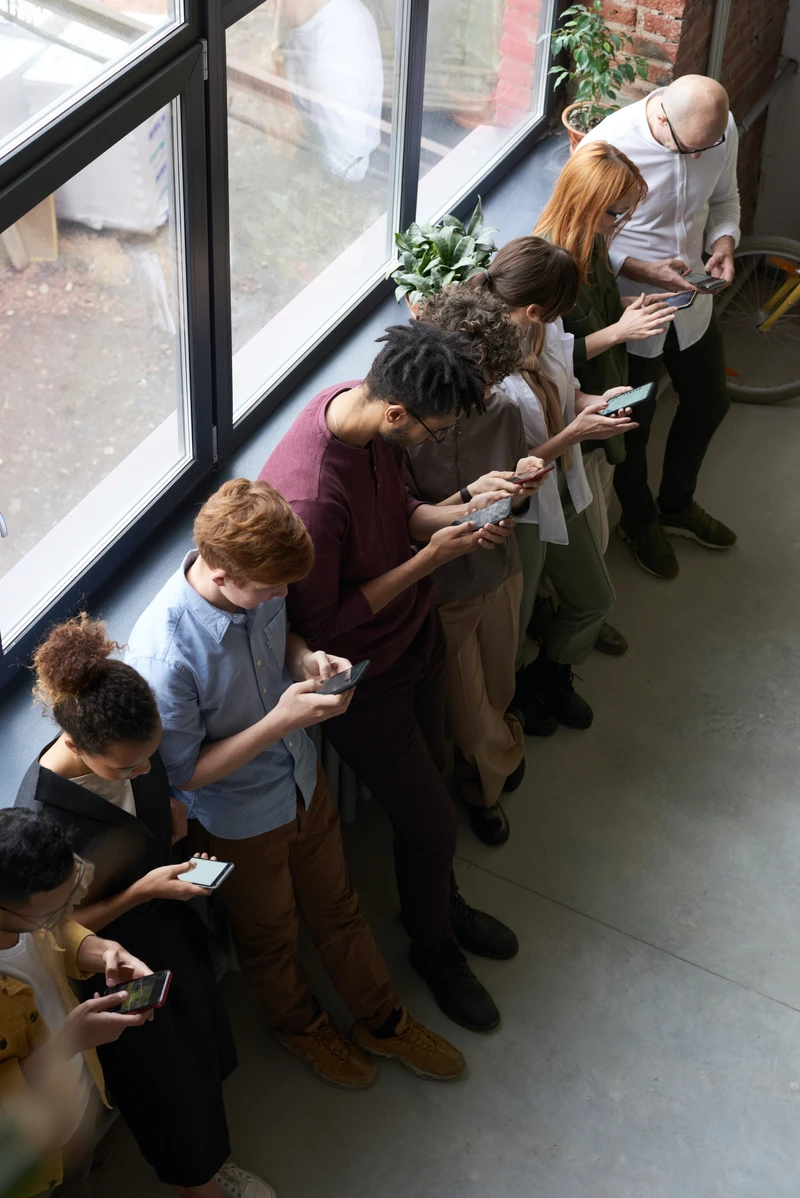 Smartphone addiction harms the mind and mental health.