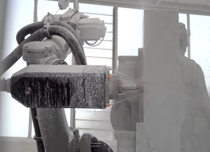 Like Michelangelo: in Italy, a robot sculptor creates marble masterpieces.