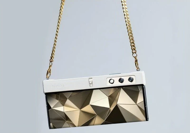 Inspiration from a handbag: a smartphone as a wallet