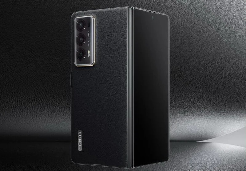 Inspiration from a handbag: a smartphone as a wallet