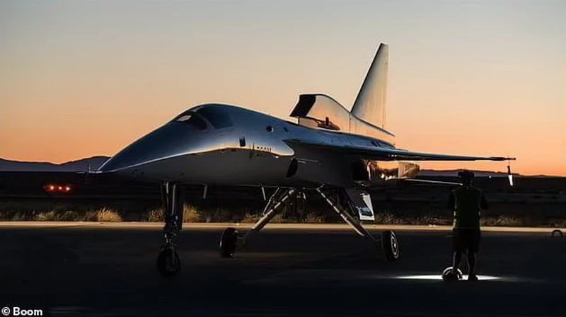 The fastest airliner: London-New York in 3.5 hours.