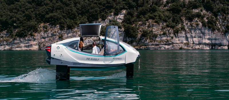 In water and in the sky: the taxi of the future is already operating in France.