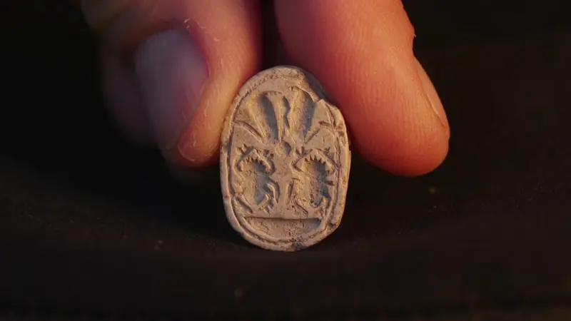 In Israel, a three-year-old girl discovered a scarab amulet that is 3,800 years old.