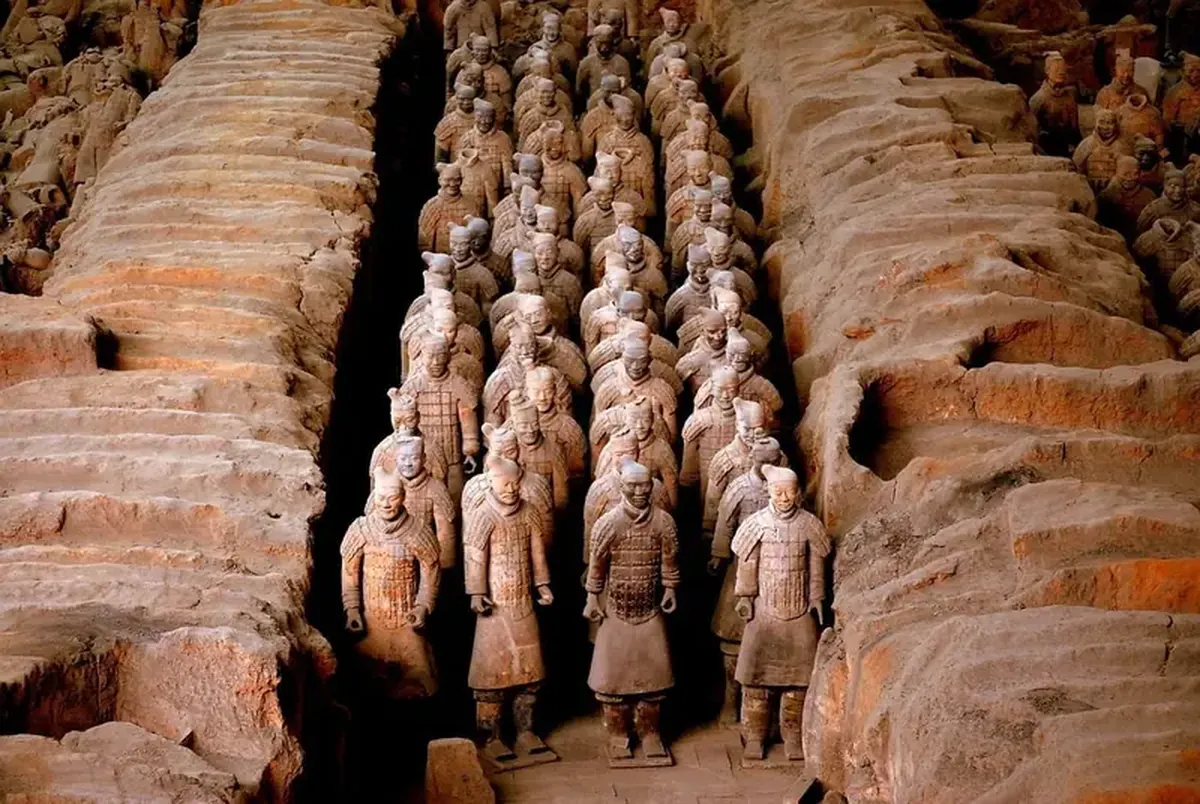 Arrows and mercury: the deadly traps of the tomb of the Chinese emperor.