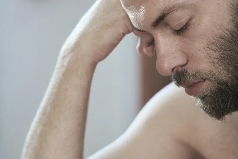 Dive into infinity: how to overcome insomnia caused by heavy thoughts.