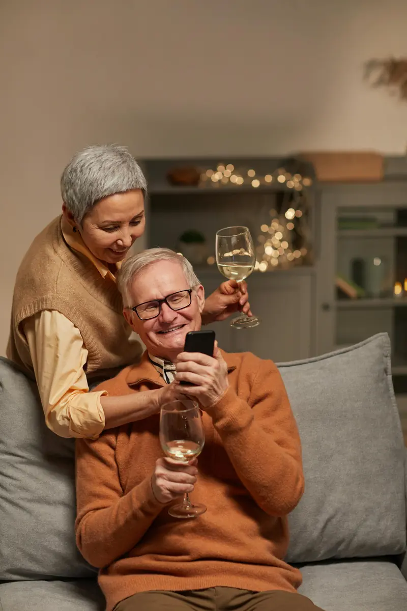 Couples who drink alcohol together are happier in their marriage.