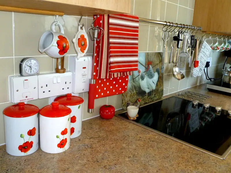 How to get into the habit of cooking at home or preparing healthy meals at home.