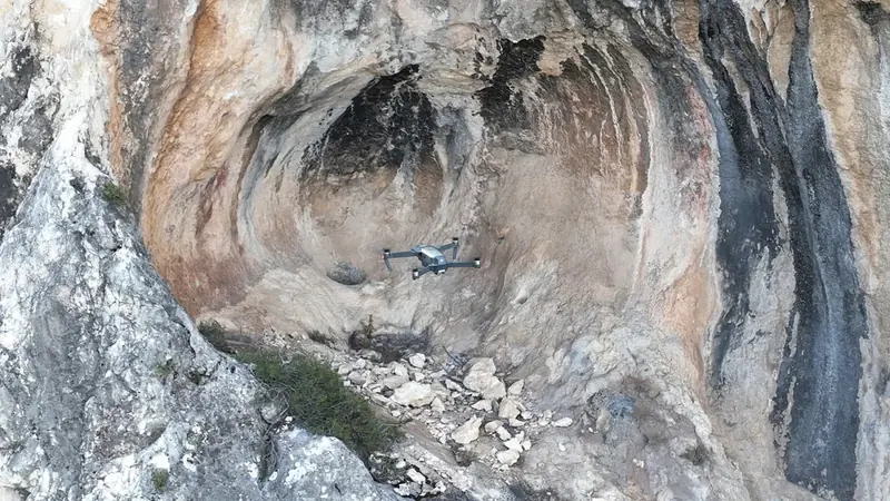 In Spain, drones have discovered unknown rock paintings that are 7,500 years old.