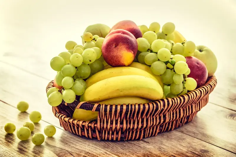 Berries, apples, grapes, and more: flavonoids contribute to longevity.