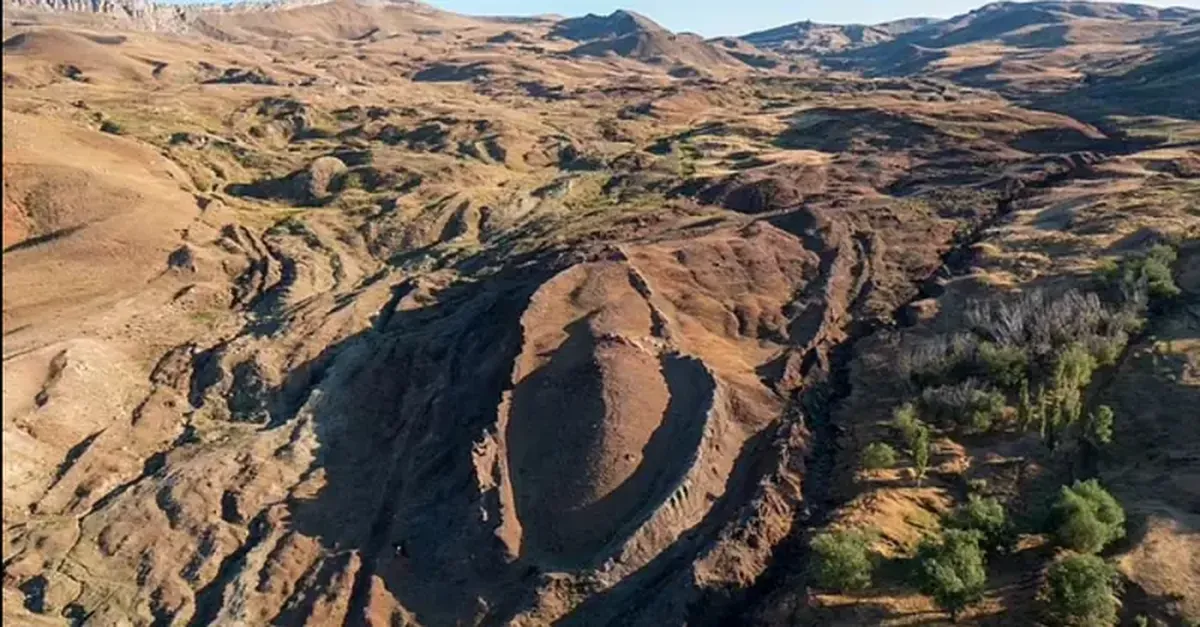 The oldest map of the world has revealed the path to Noah's Ark.