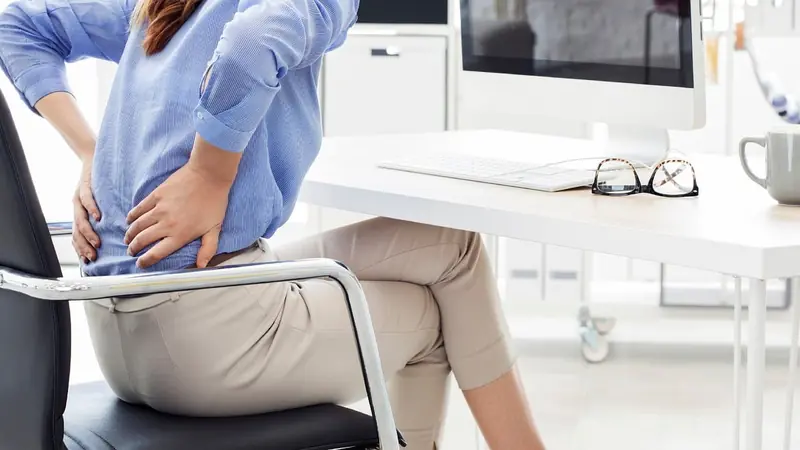 Regular walking helps relieve back pain, according to scientists.
