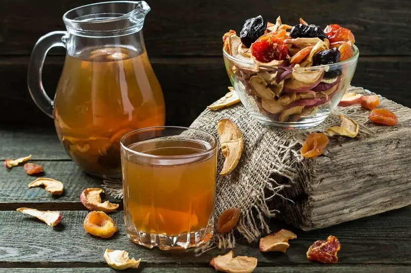 Spring vitamins: a recipe for dried fruit compote.
