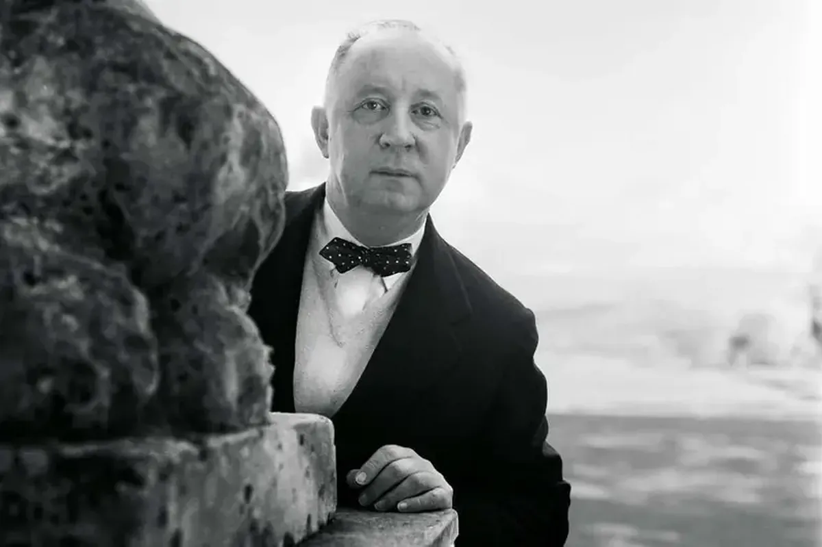 Christian Dior: a diplomat who escaped into fashion.