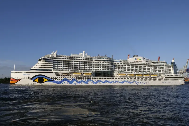 The man lived on cruise ships for 25 years. Something strange happened to his legs.