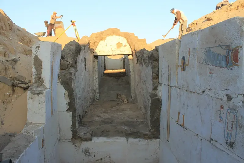 In the sands of Egypt, scientists have discovered the tomb of a mysterious warrior pharaoh.