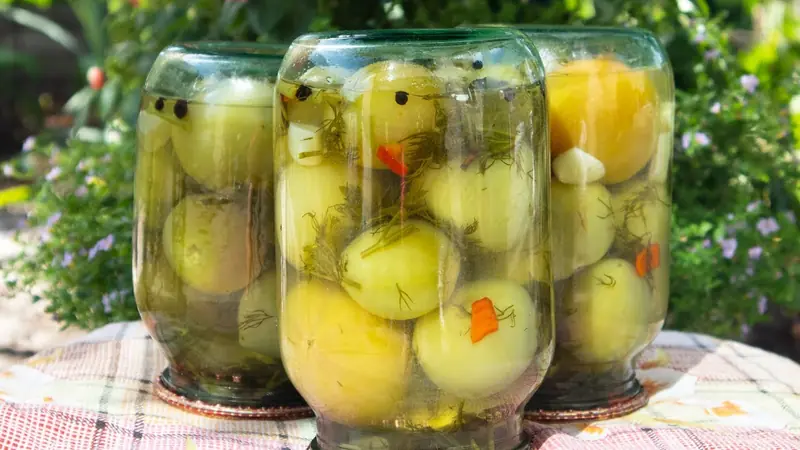 Culinary trend: recipes with green tomatoes
