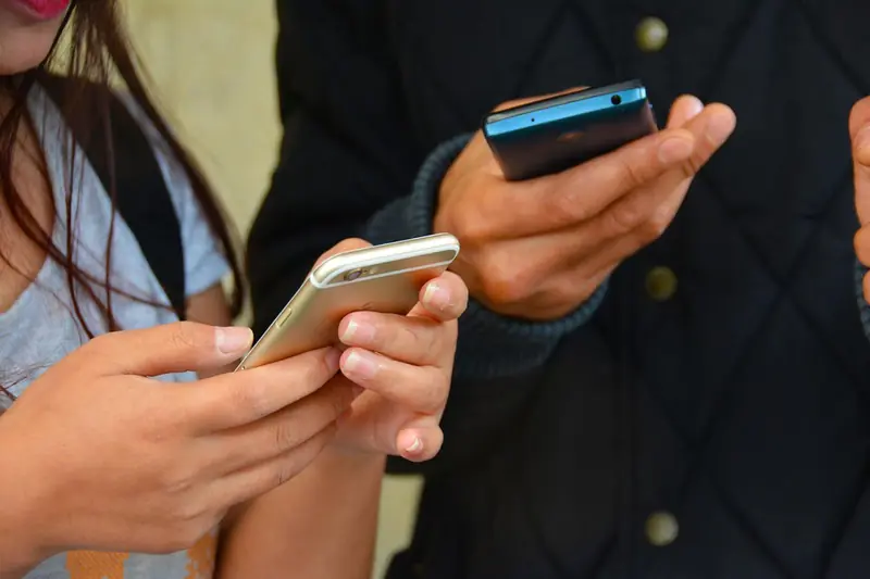 Using the internet does not harm mental health, according to scientists.