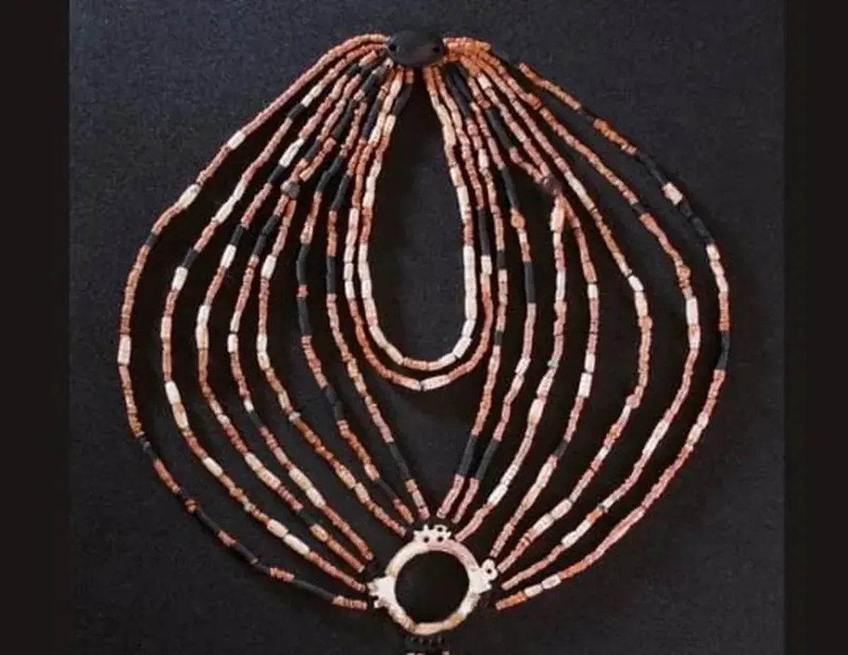 Necklace dating back 9,000 years: reconstruction of the ornament.