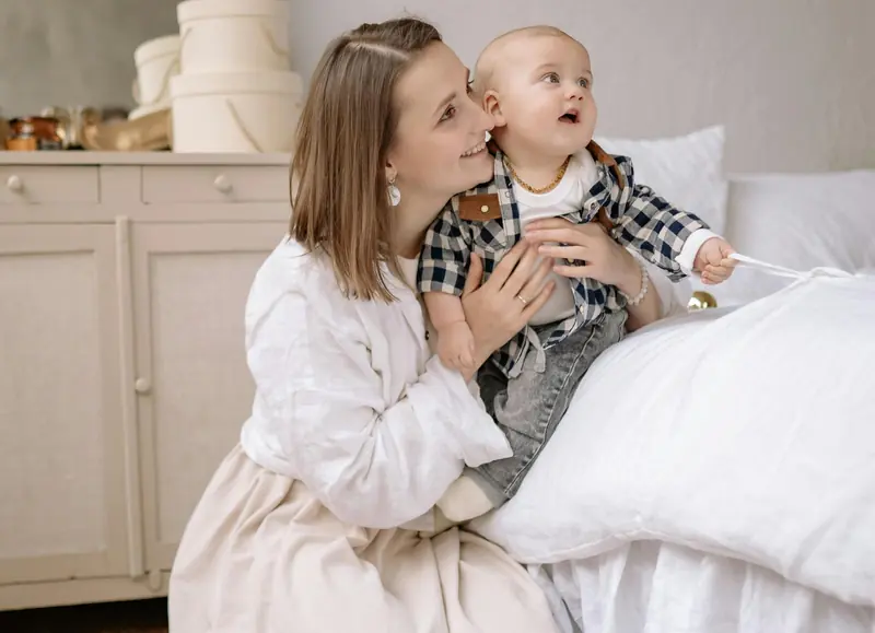 Cutie: a baby learns their native language through songs.