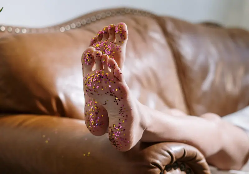 Attention to the feet: we change shoes without any casualties.