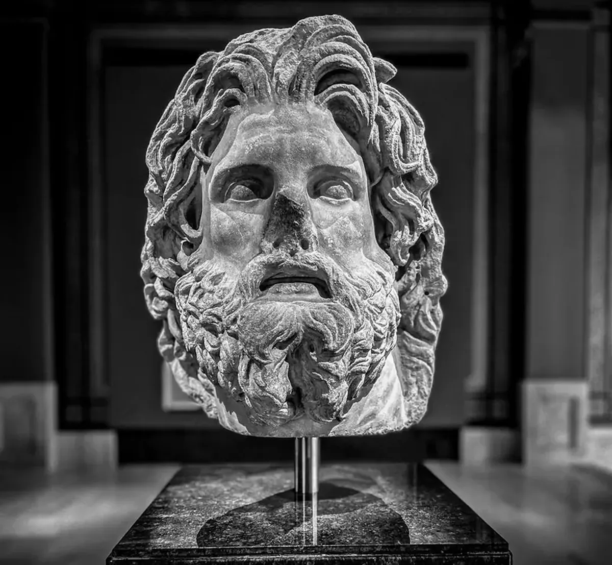 Who chopped off the noses of ancient statues?