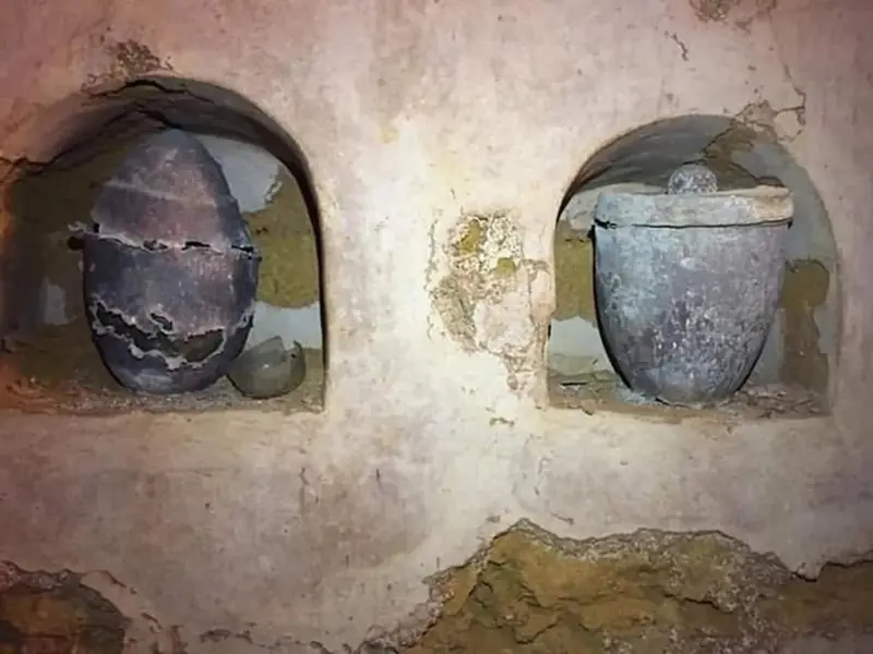 Scientists have uncovered the composition of ancient Roman perfumes. Their scent lingers to this day.