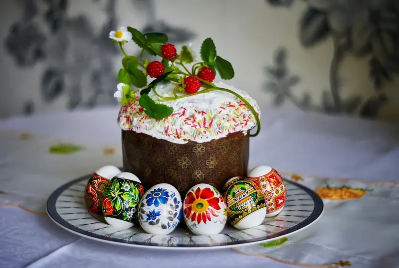 Festive recipe: Easter bread with raisins
