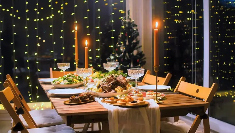 How to Avoid Stress Eating During the Holidays: 5 Simple Tips