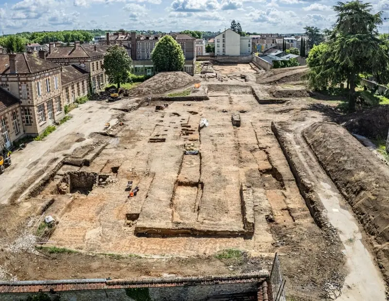 Near Paris, archaeologists have uncovered a large ancient Roman city.