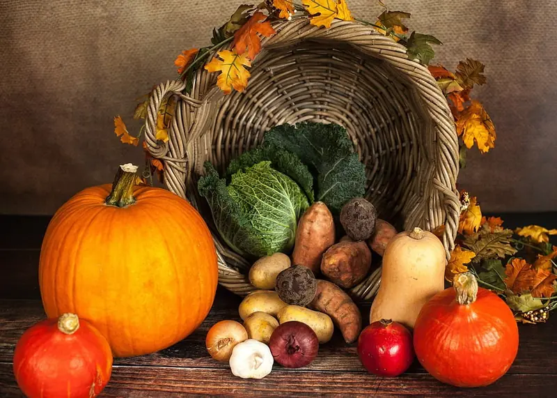 We eat carbohydrates: potatoes are healthier than rice and bread.
