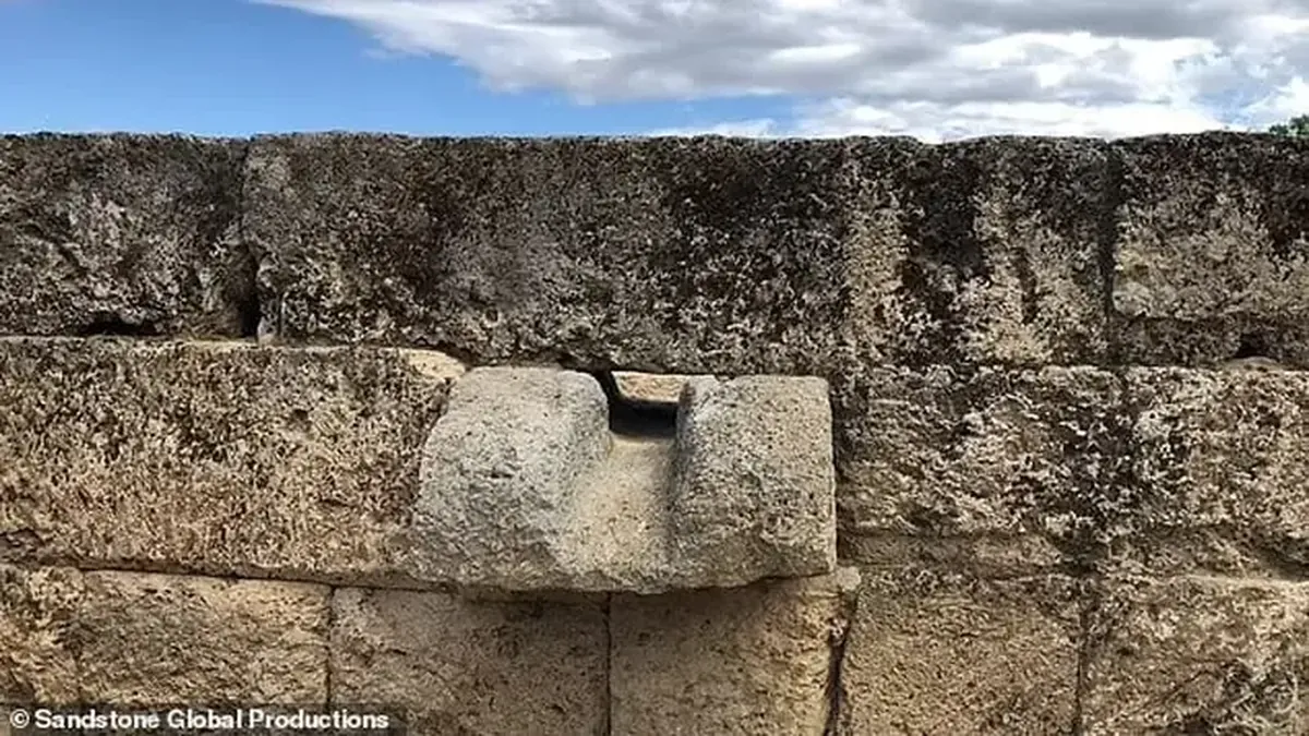 For bathing and carnal pleasures: the bathroom of Alexander the Great has been discovered.