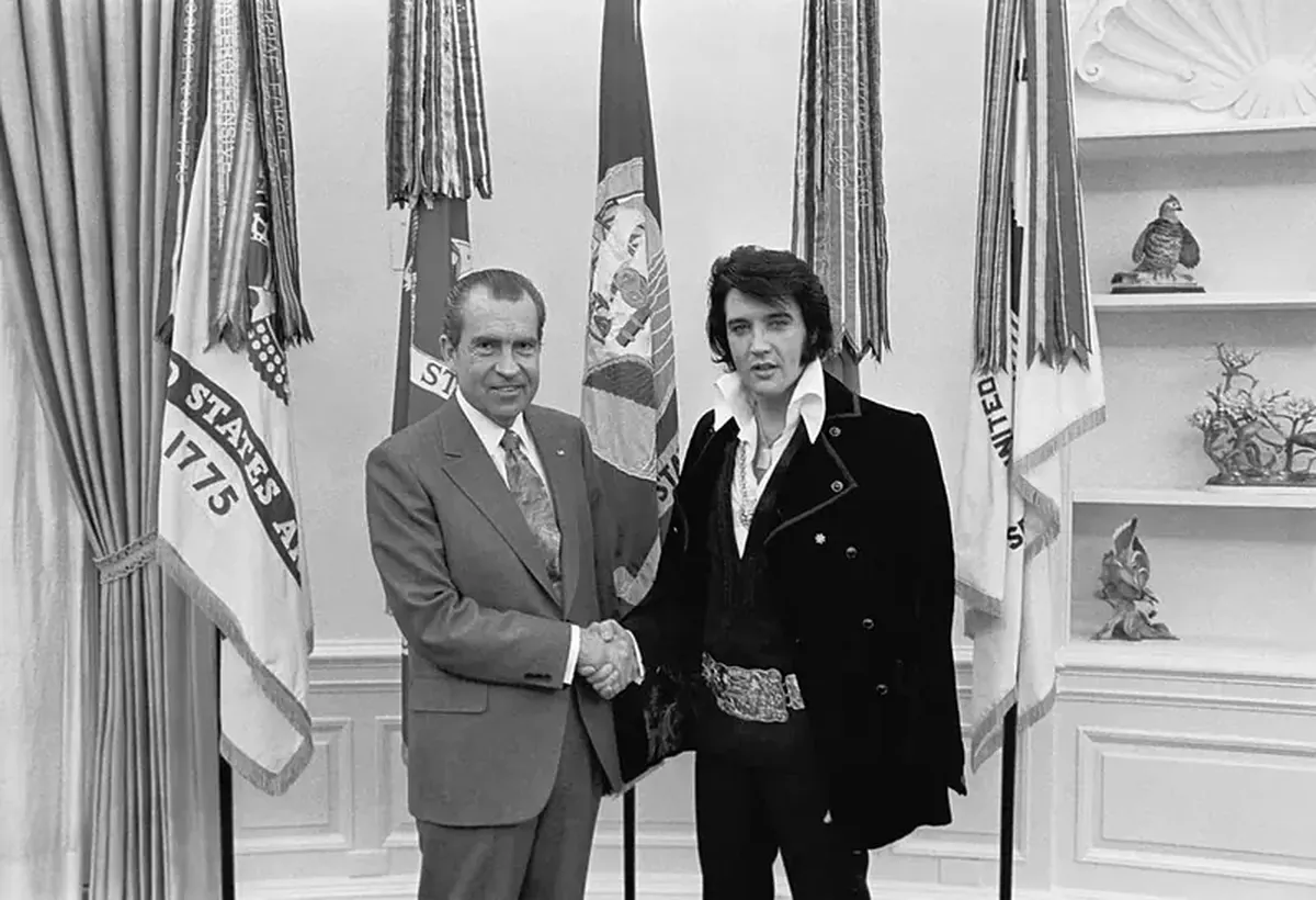 Elvis Presley: the new voice of America