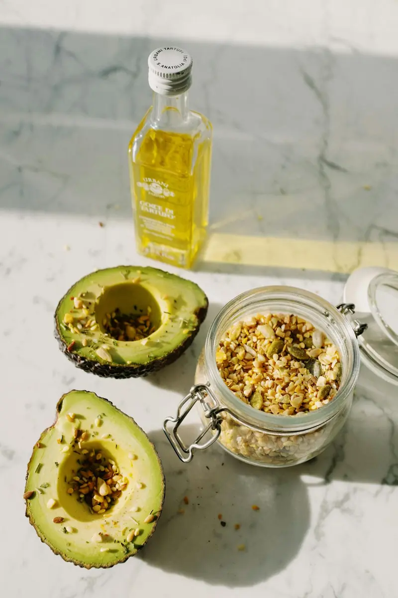 A salute to oils! Plant-based unsaturated fats protect heart health.
