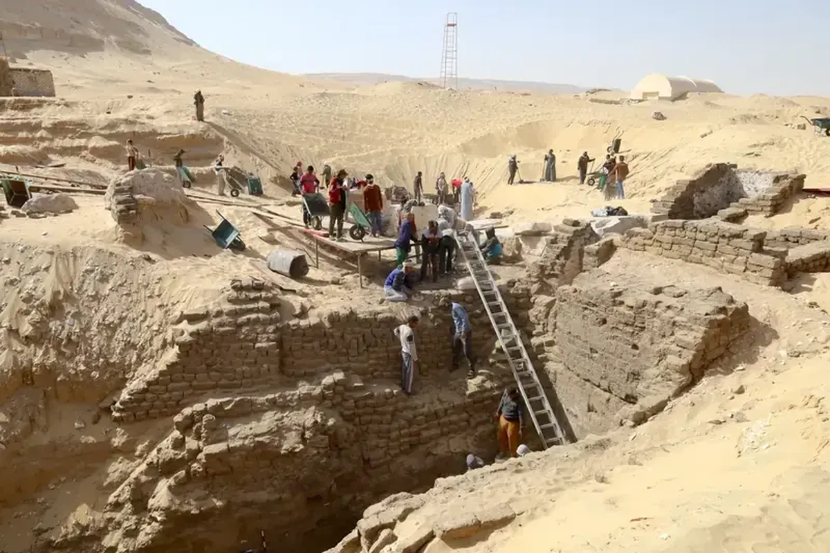 In the sands of Egypt, scientists have discovered the tomb of a mysterious warrior pharaoh.