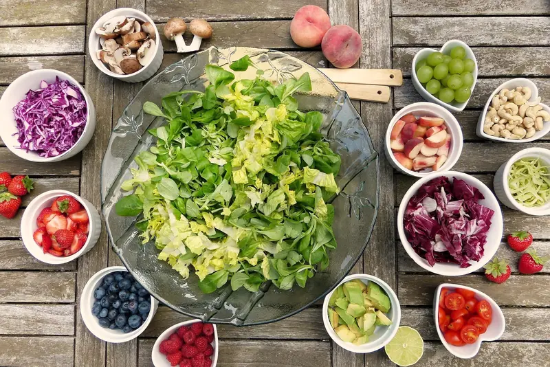 How to get into the habit of cooking at home or preparing healthy meals at home.