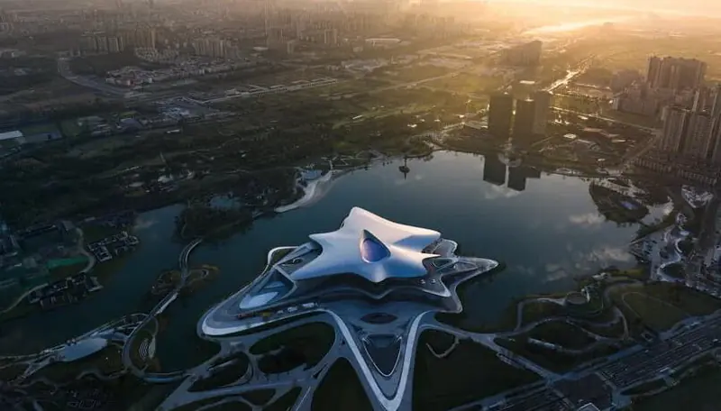 Unreal Reality: An Amazing Science Fiction Museum Has Been Built in China