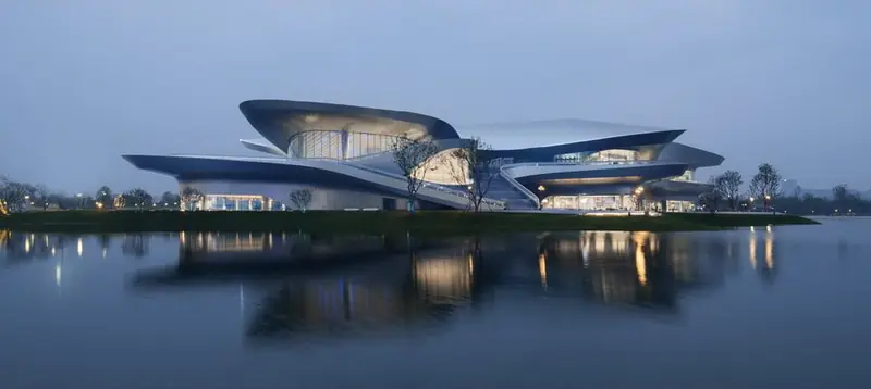 Unreal Reality: An Amazing Science Fiction Museum Has Been Built in China