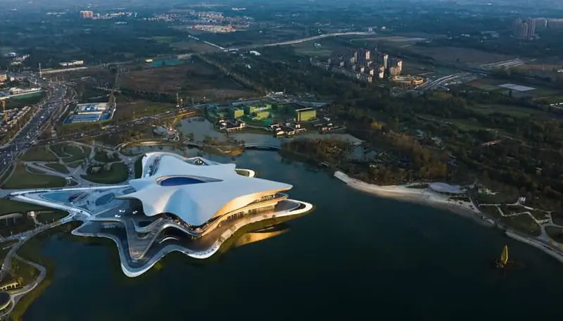 Unreal Reality: An Amazing Science Fiction Museum Has Been Built in China