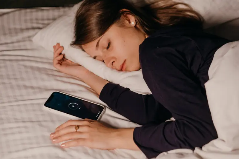 A reduction in the slow-wave sleep phase poses a risk of dementia.