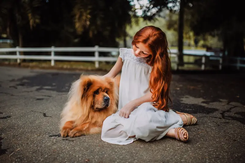 Having a dog at home guarantees a girl's active lifestyle.