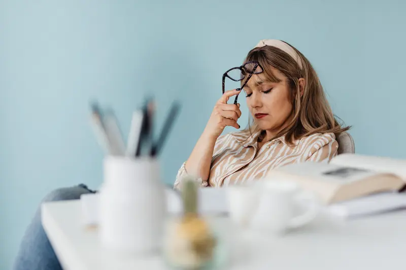 The body is calling SOS: five alarming signs of sleep deprivation.